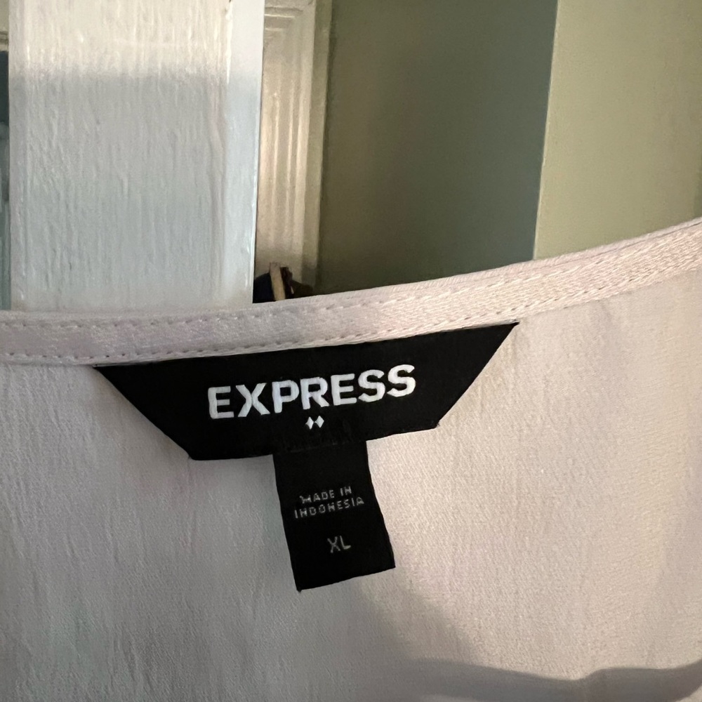 Express top - Picture 2 of 3